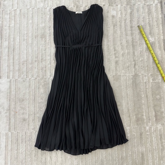 Max Studios Pleated Knee Length Black Cocktail Dress Size Medium - Picture 1 of 5